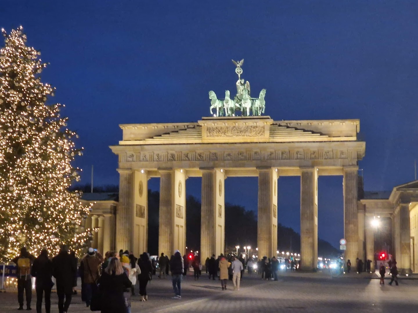 Brandenburg Gate, view 8